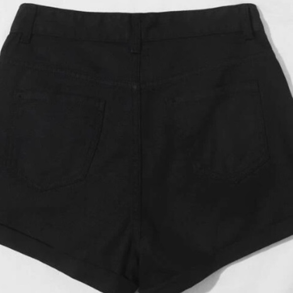 🌼Daisy Embroidered Zipper Fly Back Pockets High Waist Jean/Denim Black Shorts - Picture 4 of 4